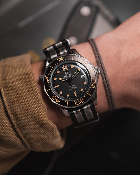 TAN TITANIUM DIVER