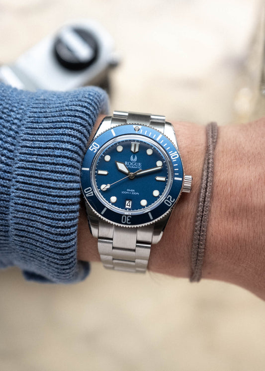 BLUE 38 DIVER