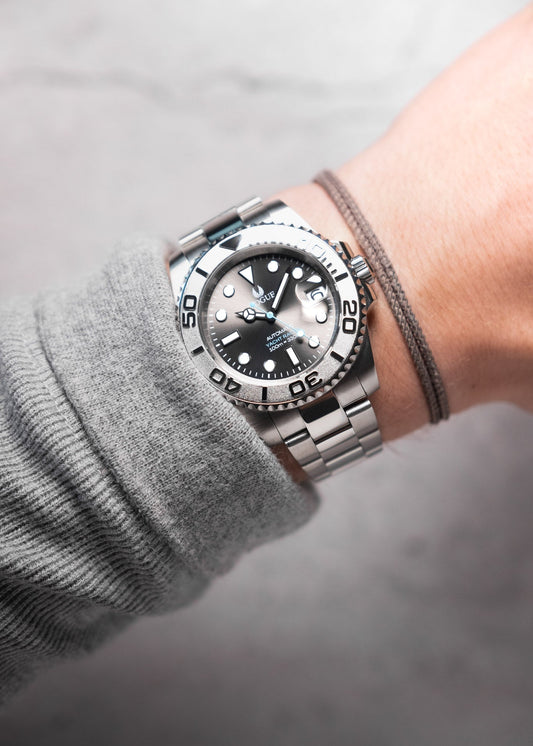 SILVER YACHT RACER