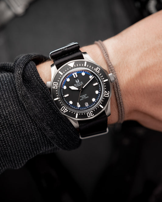 BLACK TITANIUM DIVER