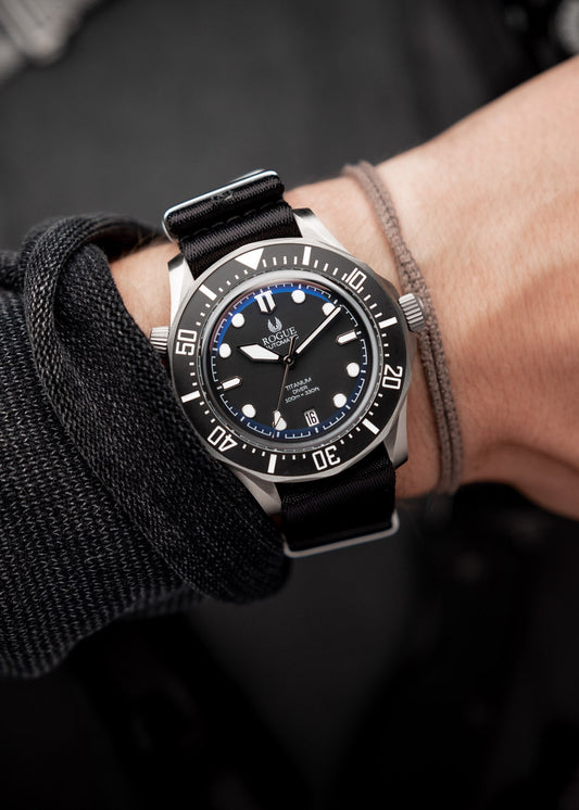 BLACK TITANIUM DIVER