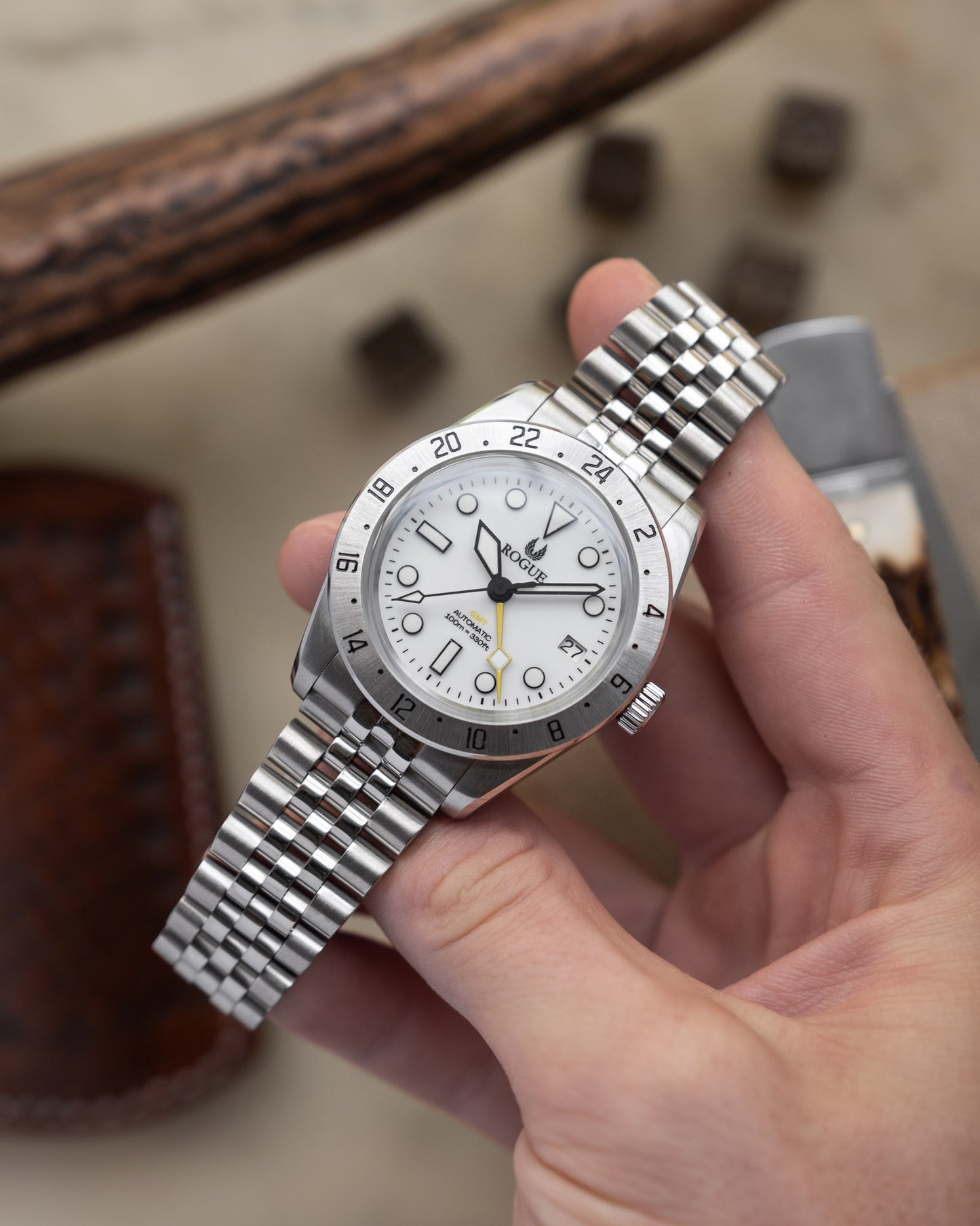WHITE 38 GMT