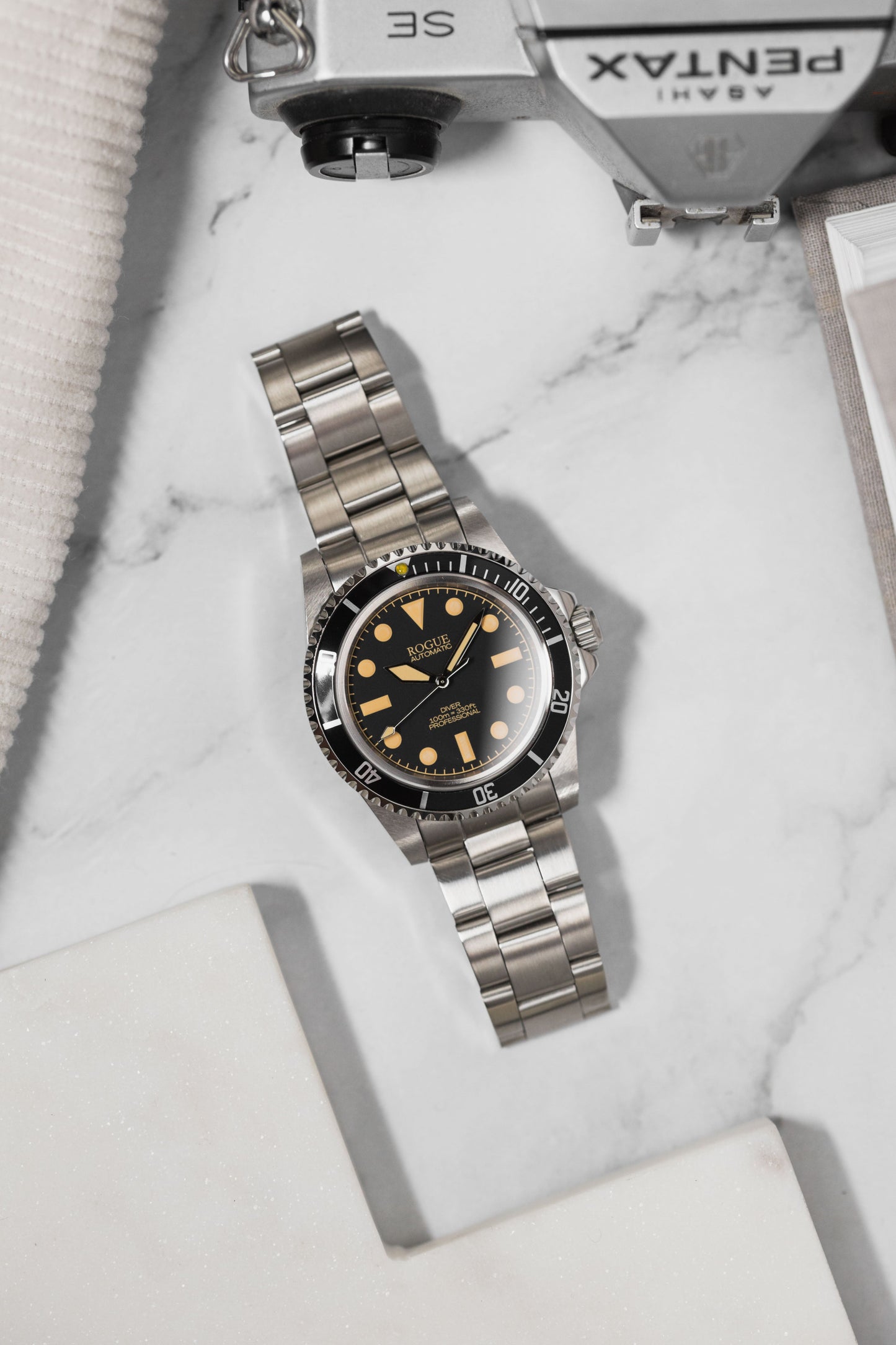 BLACK VINTAGE DIVER