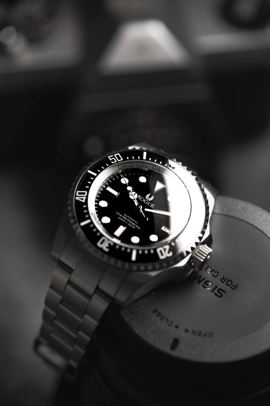 BLACK 44 DIVE PROFESSIONAL