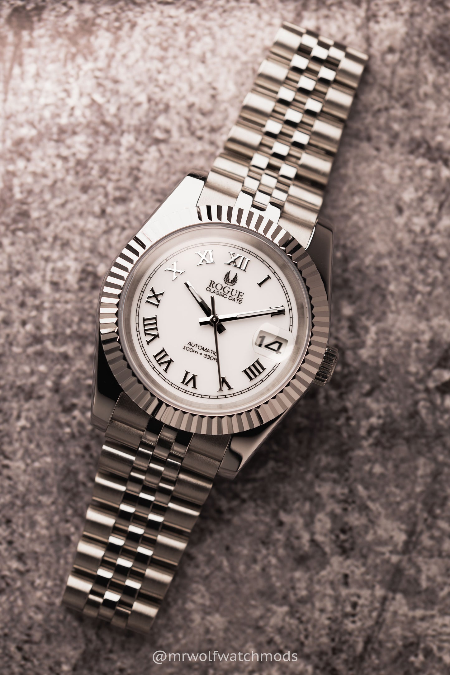 WHITE ENAMEL CLASSIC DATE