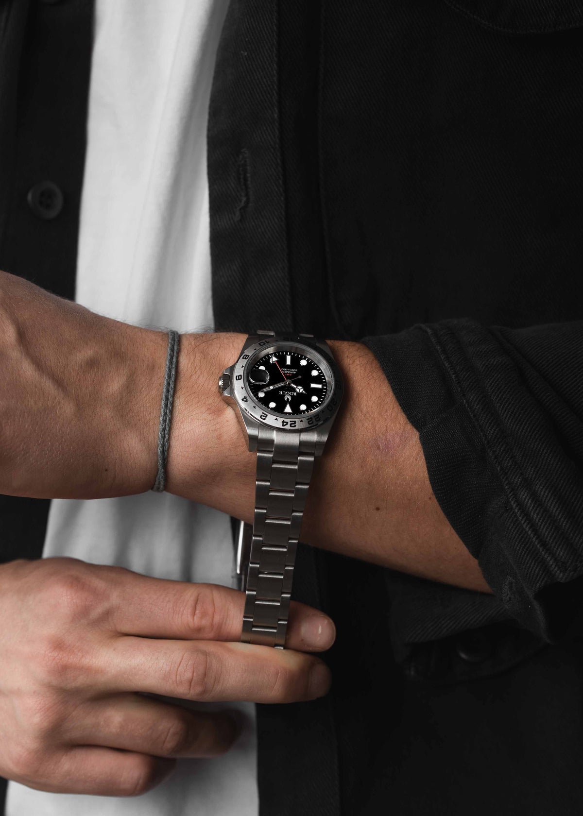 BLACK SEEKER GMT
