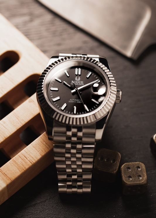 BLACK CLASSIC DATE