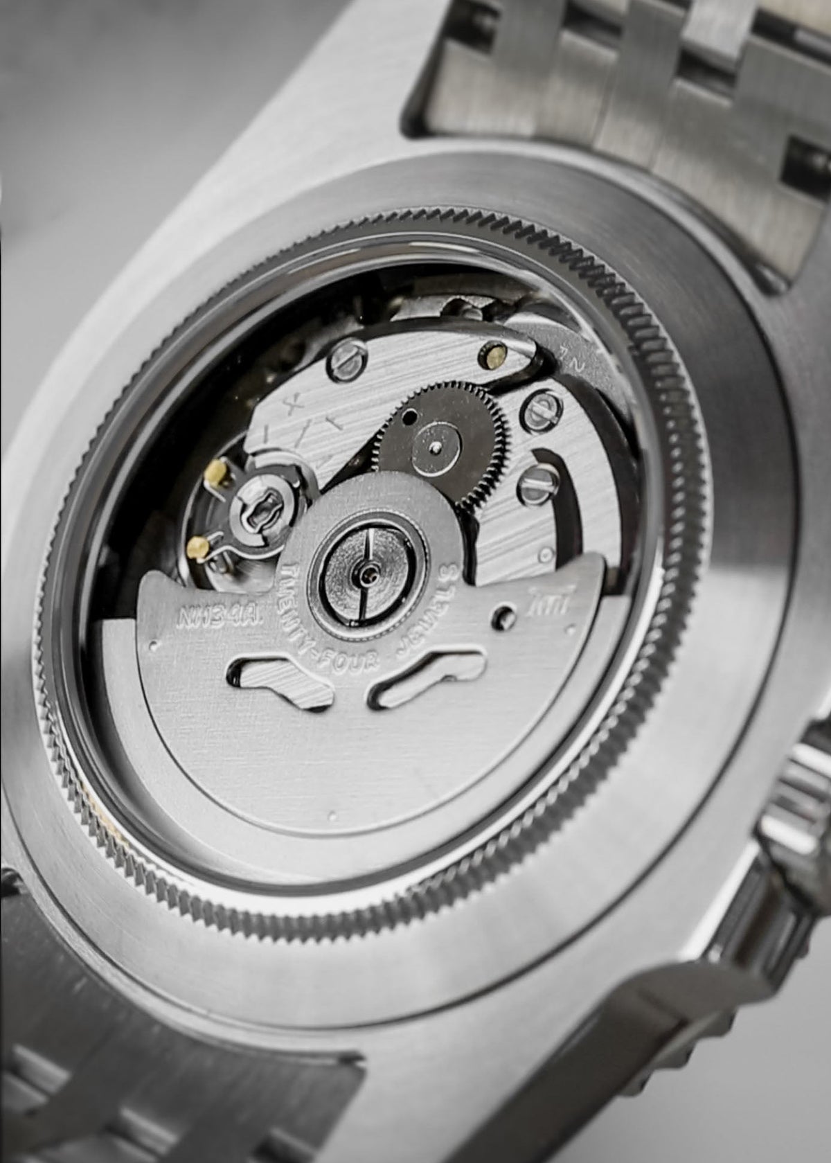 DARK KNIGHT / BRUCE WAYNE GMT