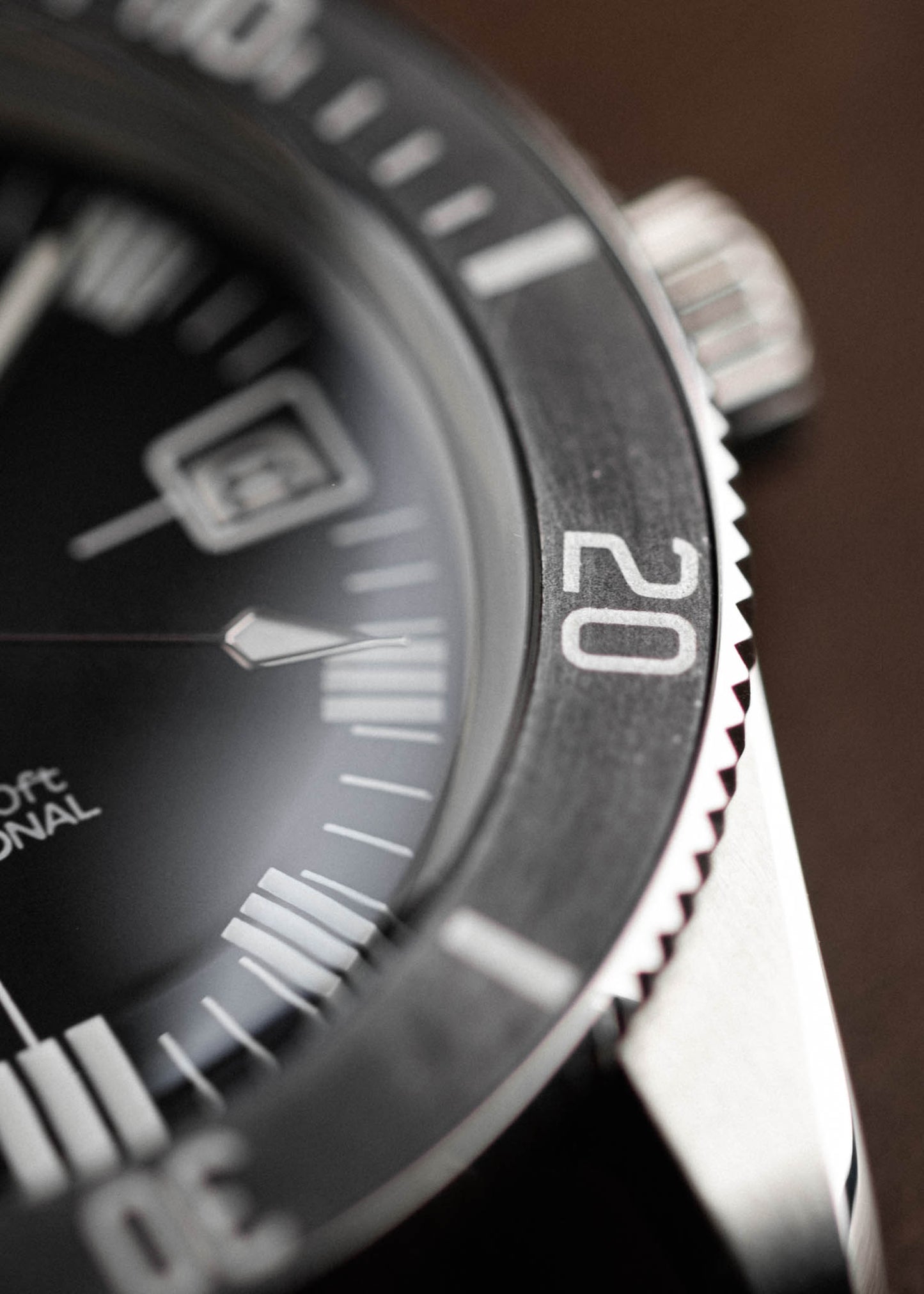 GHOST 38 DIVER