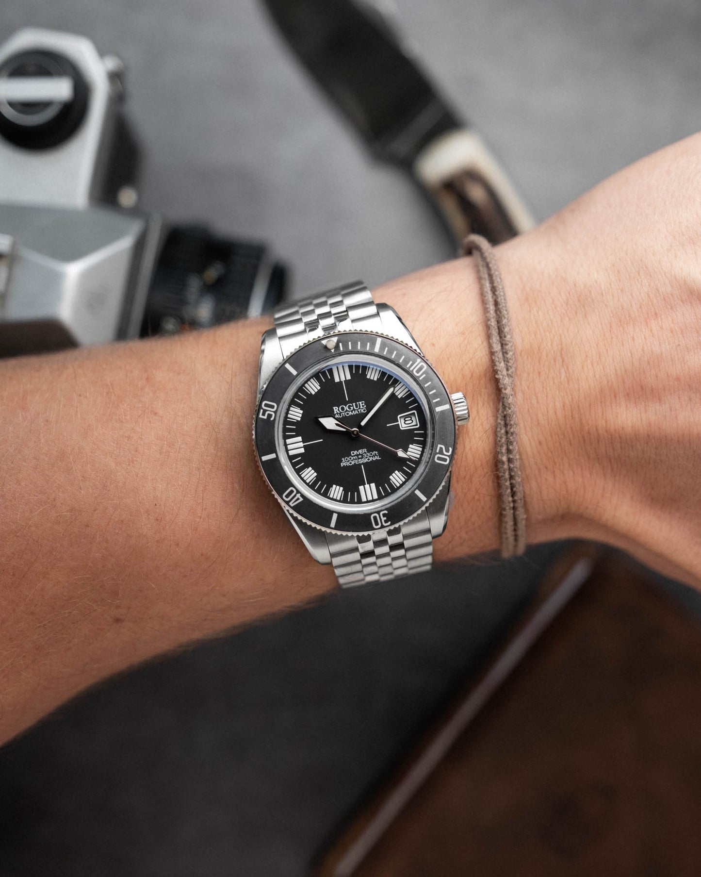 GHOST 38 DIVER