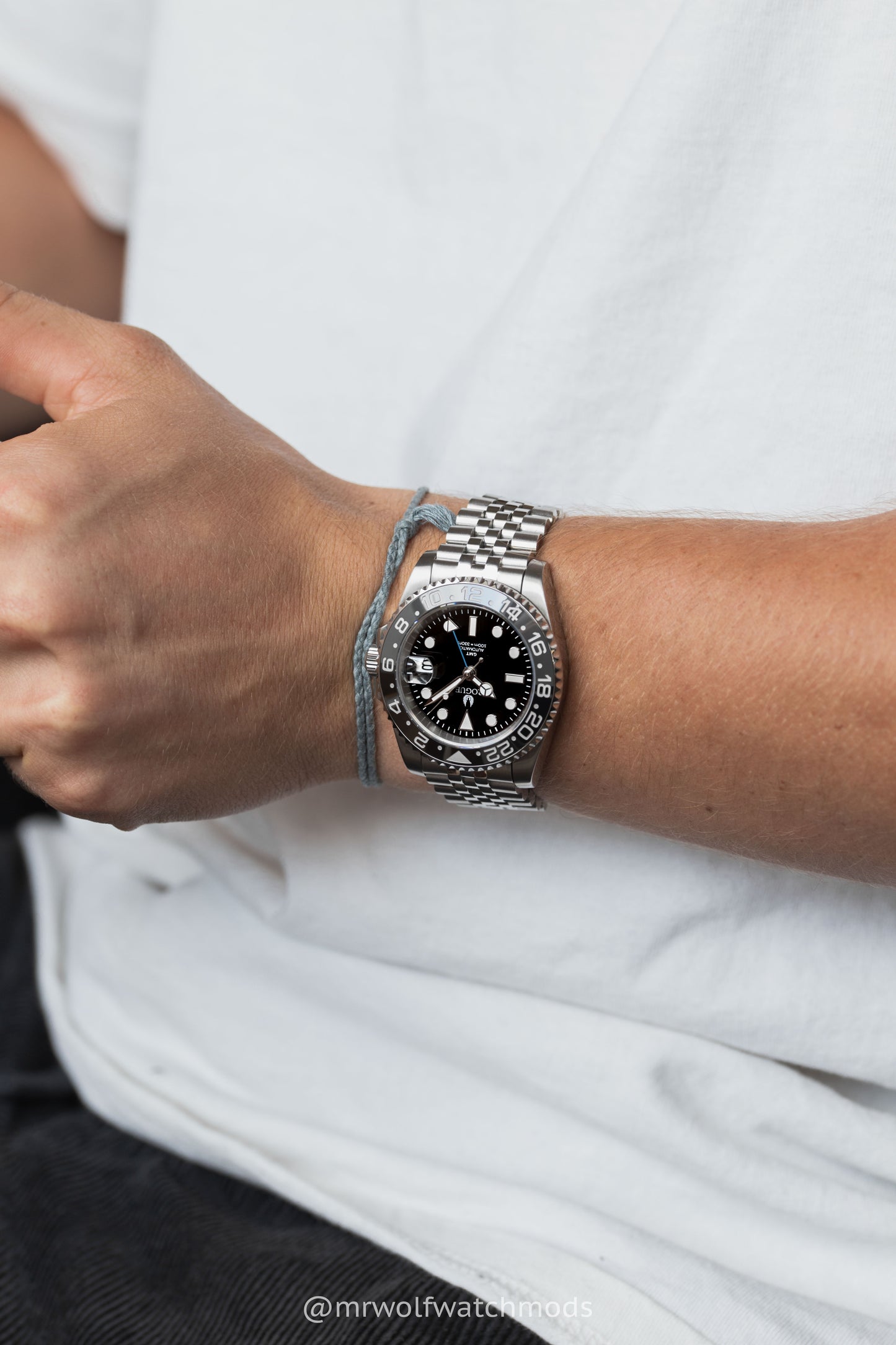 DARK KNIGHT / BRUCE WAYNE  GMT