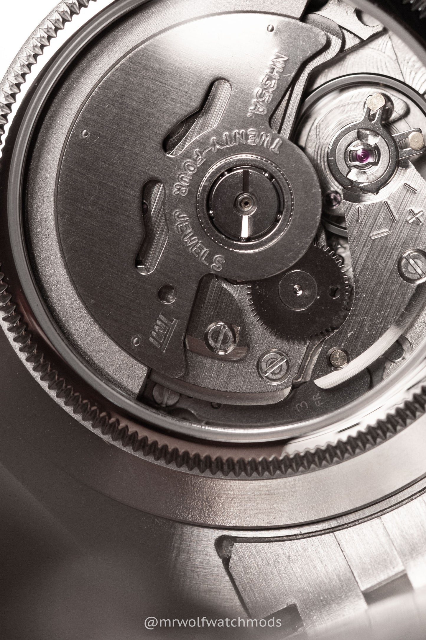 BLACK CLASSIC DATE