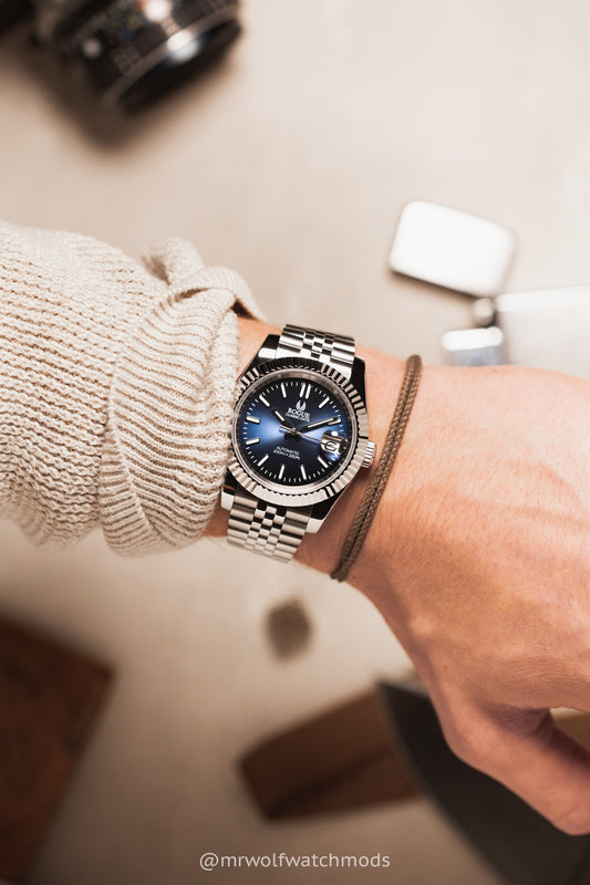 BLUE CLASSIC DATE